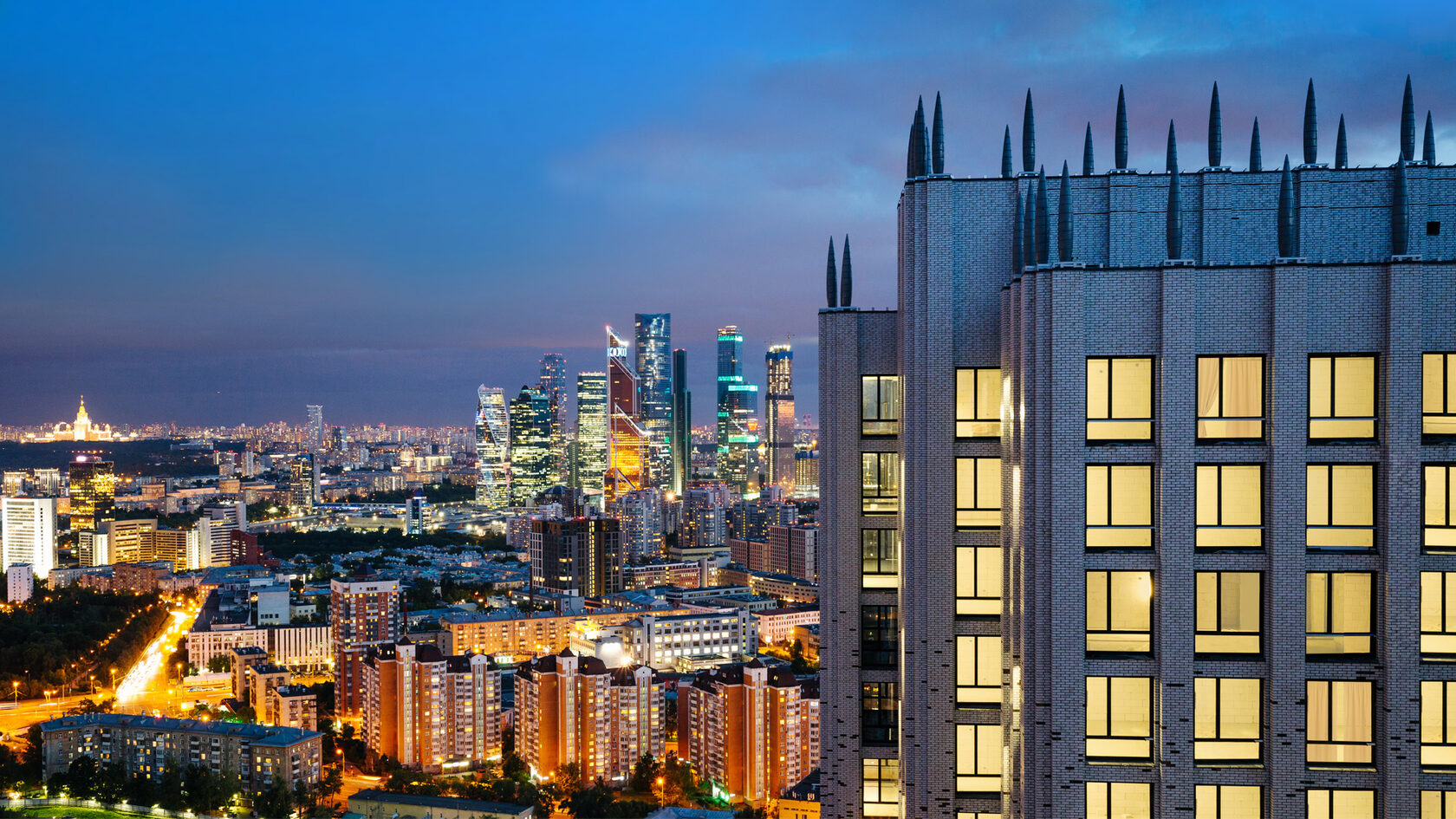 Жил сити. Монреаль город. Montreal City view.